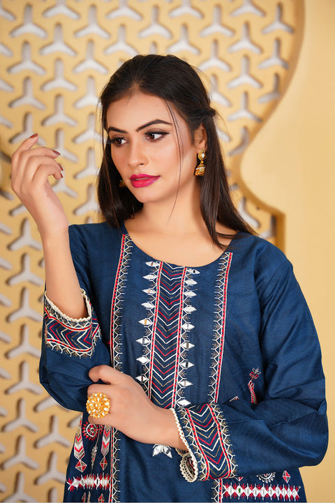 Embrodered Shirt - 04